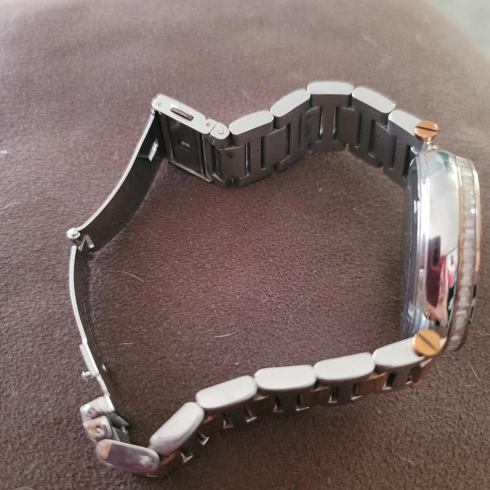 Watch - Picture 2 of 2